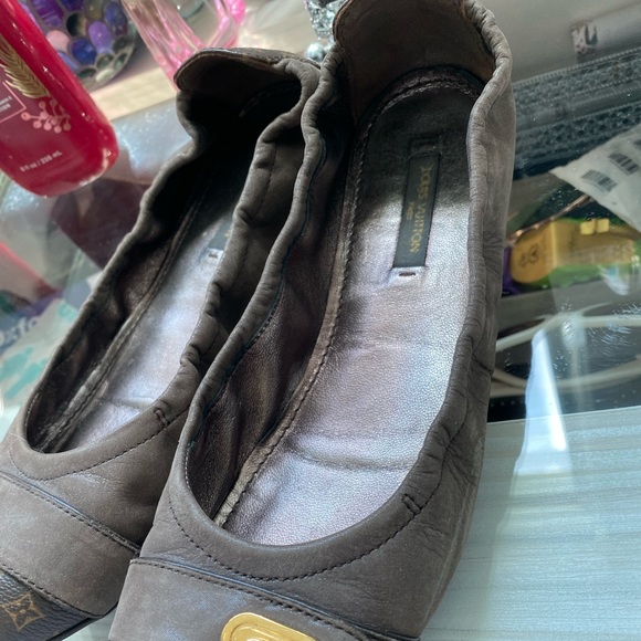 Louis Vuitton Monogram Ballet Flats - Picture 3 of 4